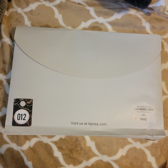 012 JNSQ Amanda Dress - Picture 5 of 15